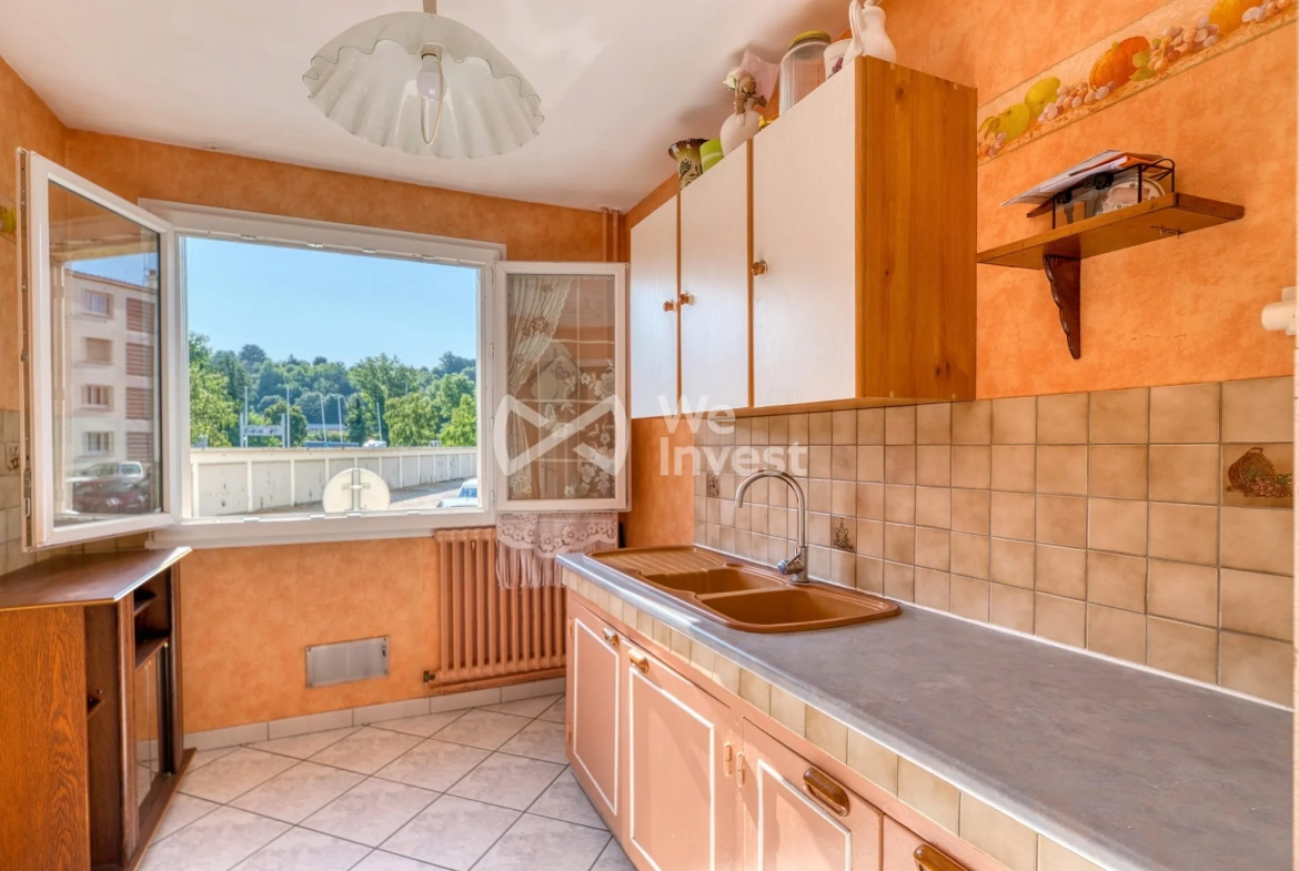 Appartement T3 à vendre à Feyzin – Proche Lyon, 67 m² avec parking, sécurisé et à rafraîchir 