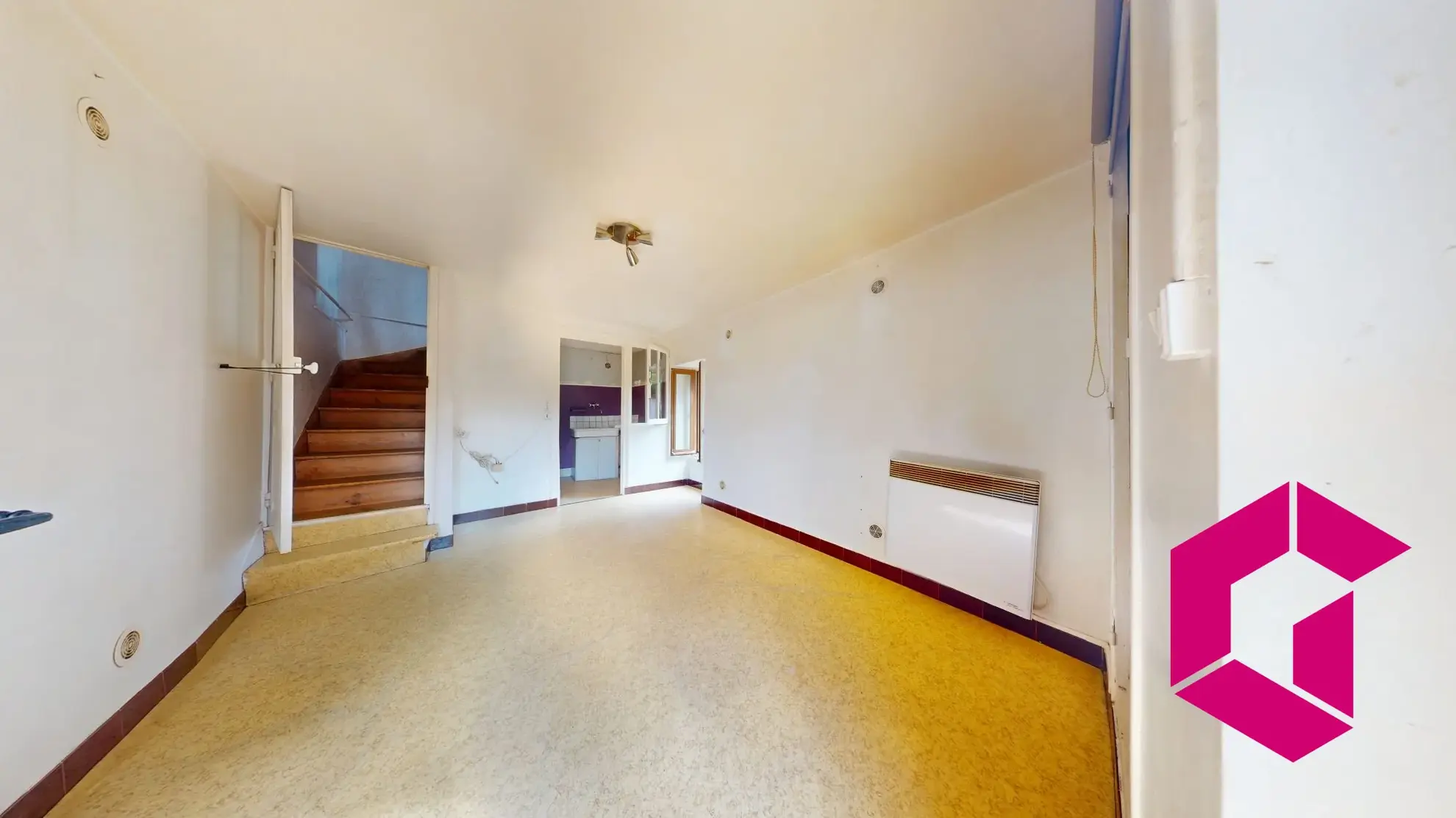 Maison à vendre à Jumeaux, 75 m², 2 chambres, à rénover à 15 min d'Issoire 
