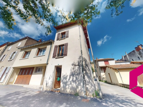 Maison à vendre à Jumeaux, 75 m², 2 chambres, à rénover à 15 min d'Issoire