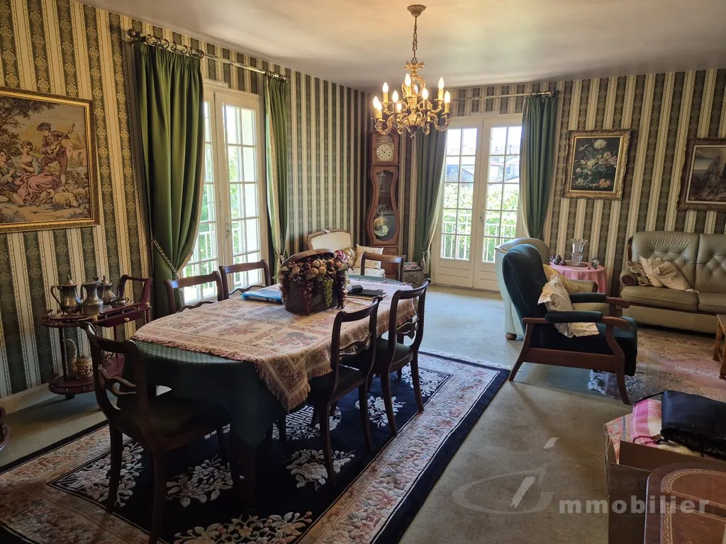 Maison de caractère de 173 m² à vendre à Brive-la-Gaillarde 