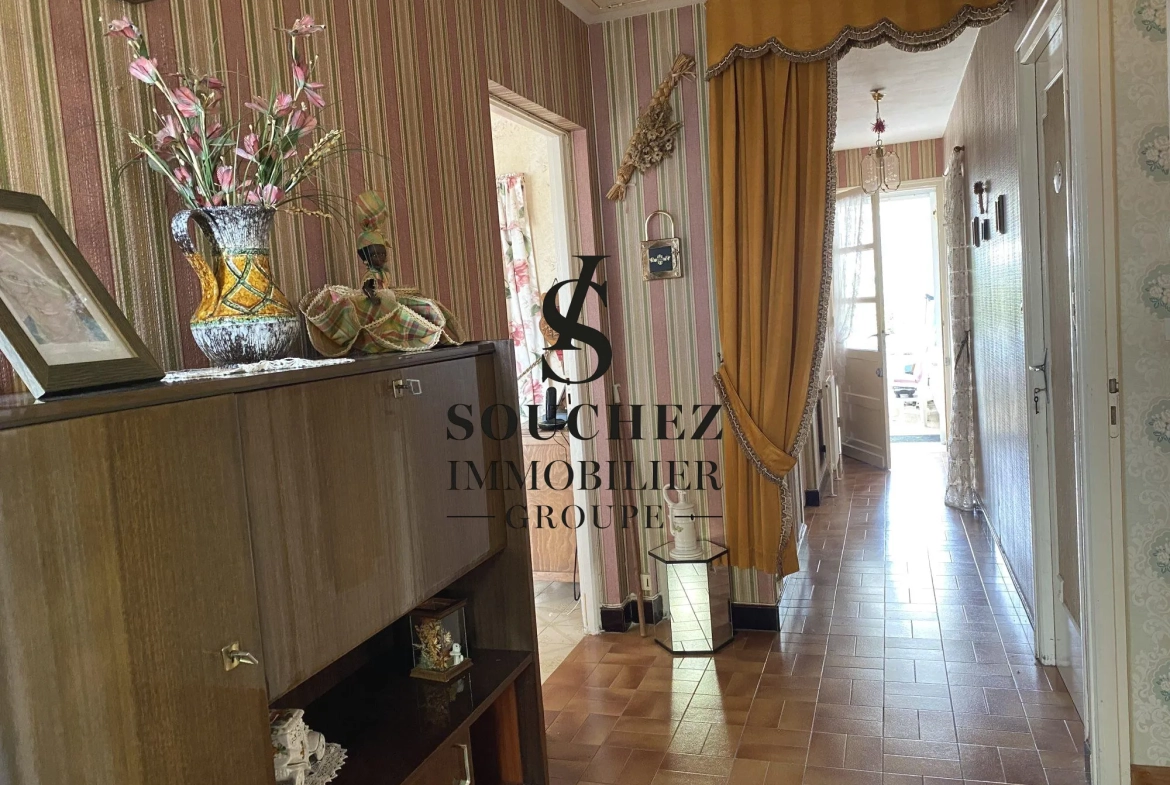 Maison individuelle à Angres de 92 m² avec grand jardin et potentiel de rénovation 