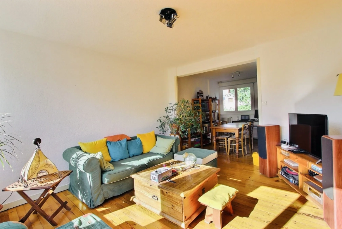 Maison de ville avec jardin et garage à Clermont-Ferrand – La Pradelle 