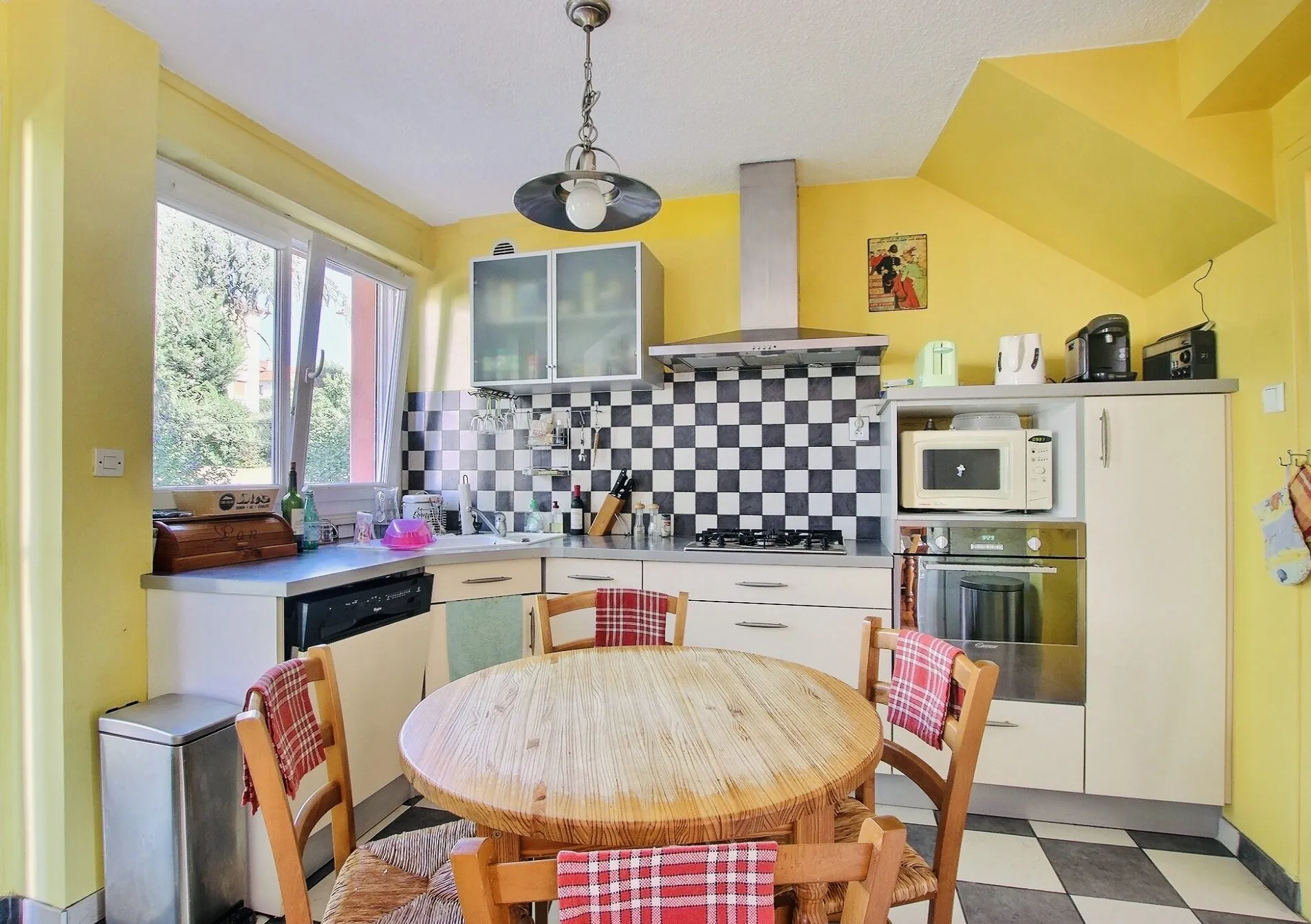 Maison de ville avec jardin et garage à Clermont-Ferrand – La Pradelle 