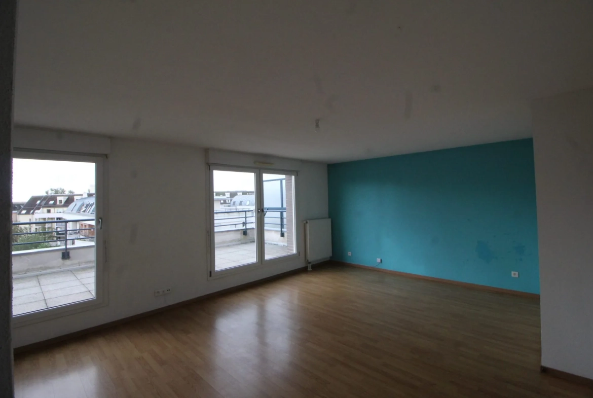 Salon 1 Appartement 3 pièces à Strasbourg-Lingolsheim avec grande terrasse et garage 