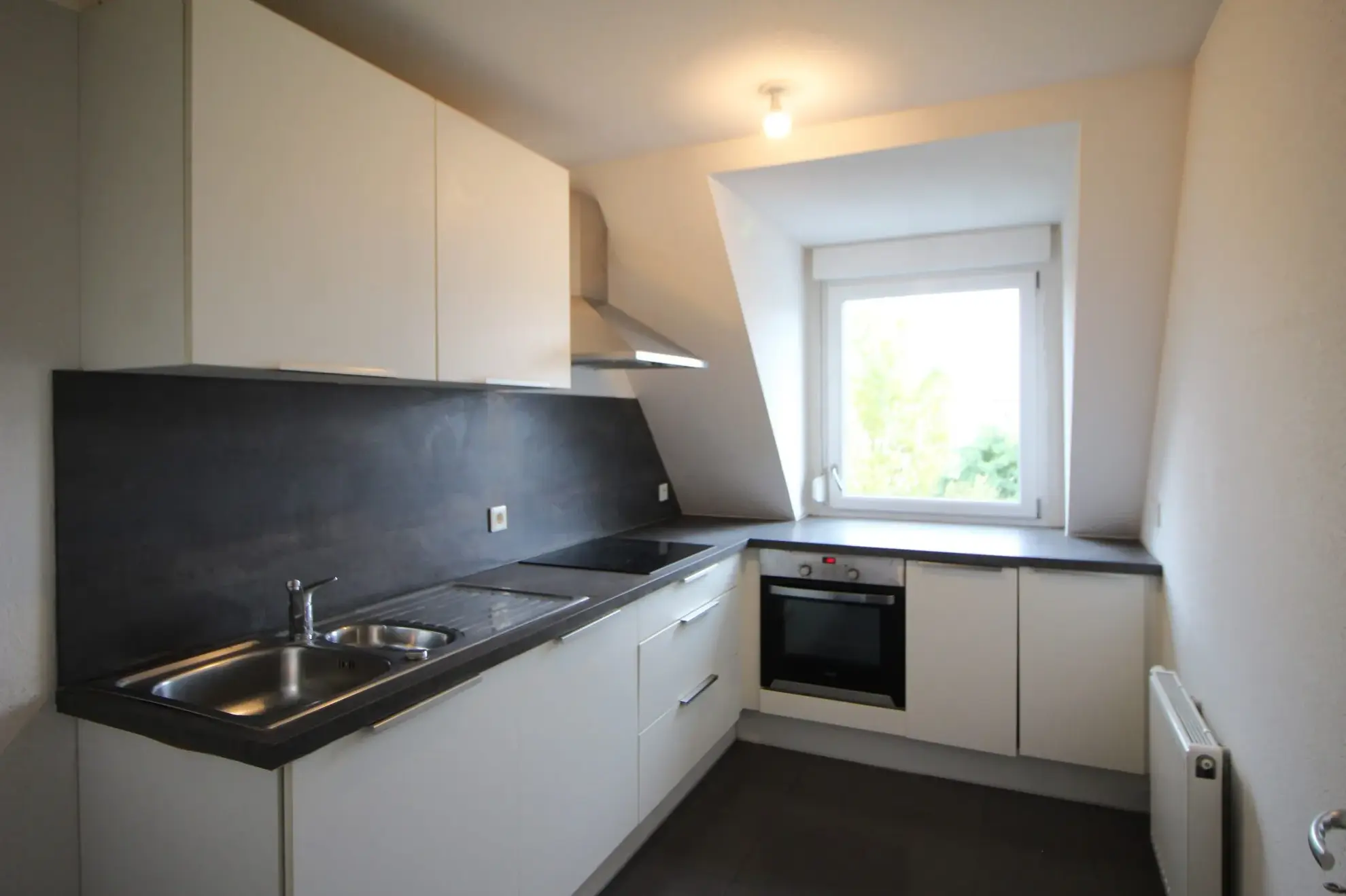 Cuisine Appartement 3 pièces à Strasbourg-Lingolsheim avec grande terrasse et garage 