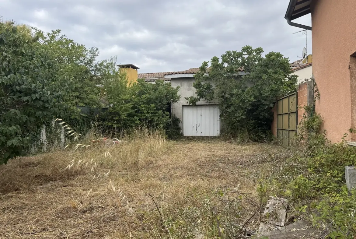 Maison à rénover de 138 m² avec jardin et garage à Seysses proche Saint Lys 