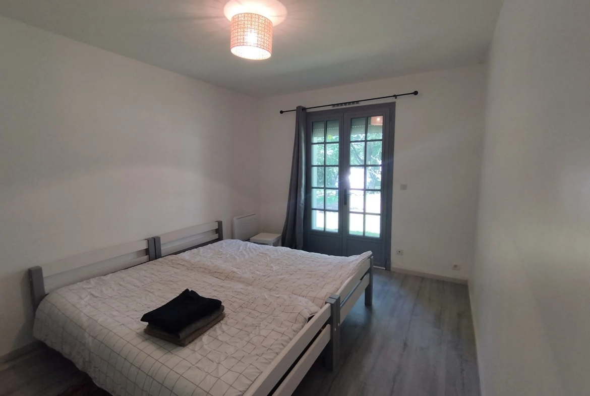 Maison de 93 m² avec deux logements à Mignaloux-Beauvoir - Terrain de 2944 m² 