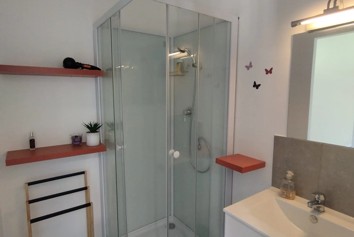 Maison de 93 m² avec deux logements à Mignaloux-Beauvoir - Terrain de 2944 m² 