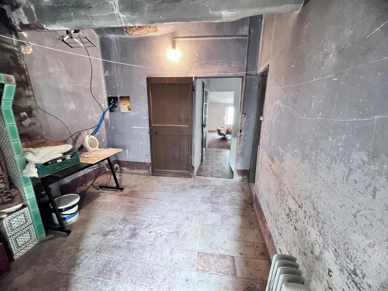 Maison de village rénovée à Montblanc de 107 m² avec terrasse 