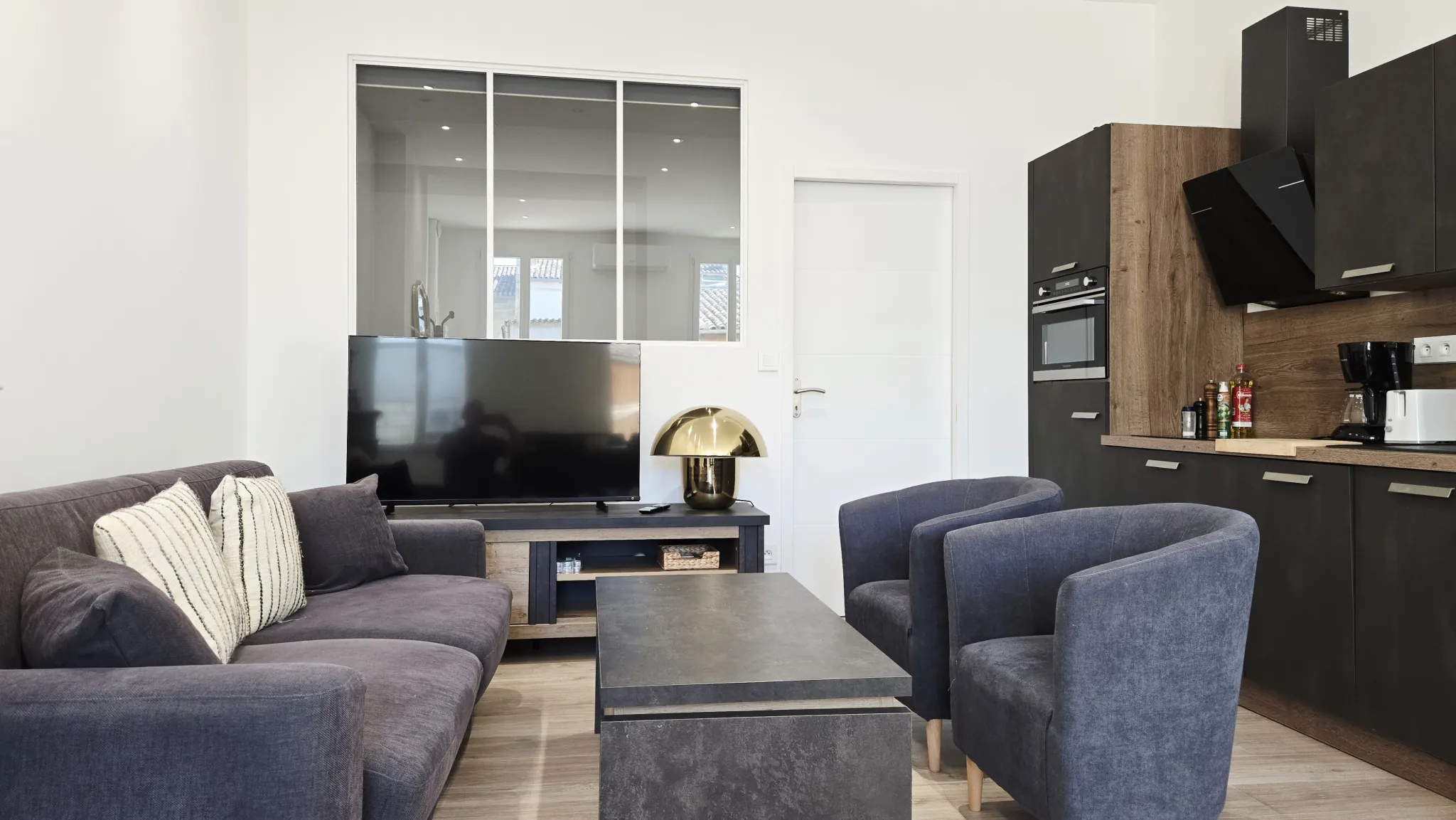 Appartement rénové de 55 m² avec terrasse au cœur de Bastide, Libourne 