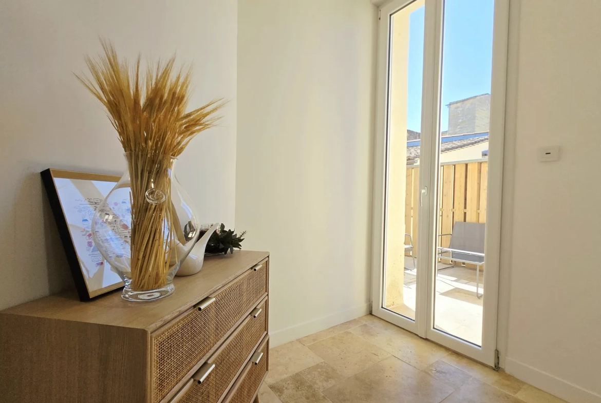 Appartement rénové de 55 m² avec terrasse au cœur de Bastide, Libourne 