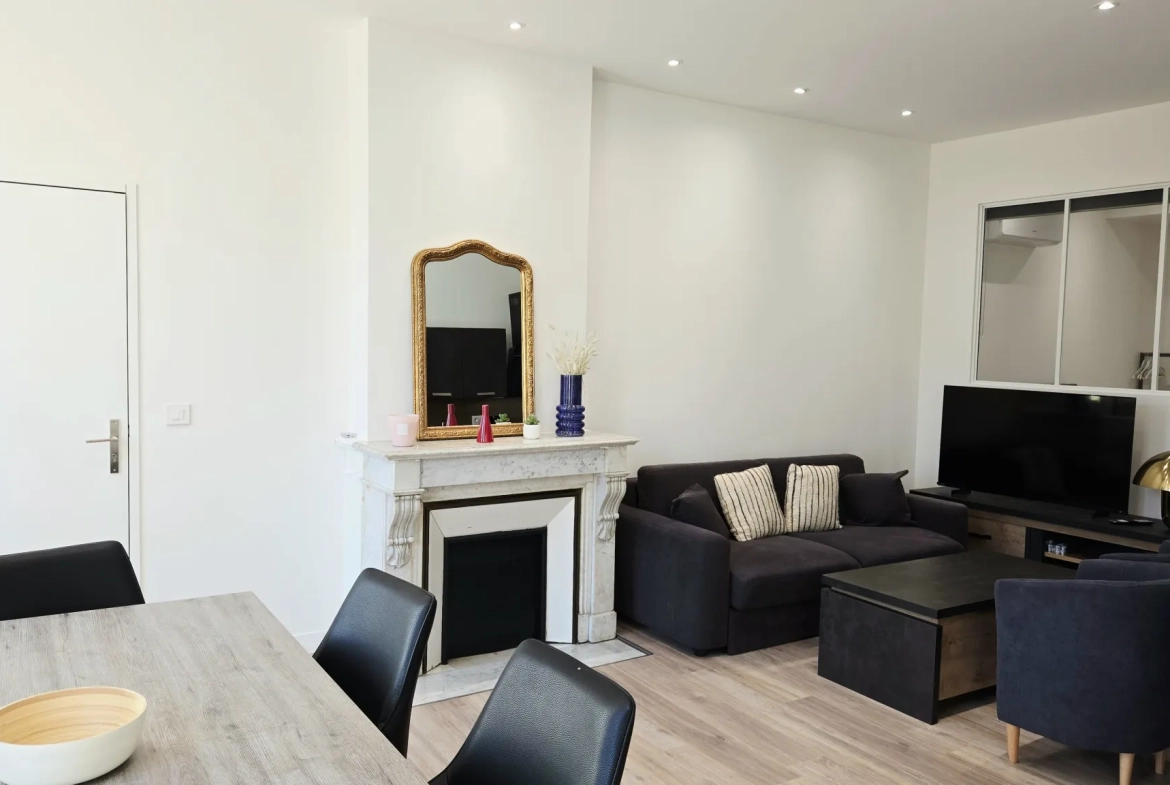 Appartement rénové de 55 m² avec terrasse au cœur de Bastide, Libourne 