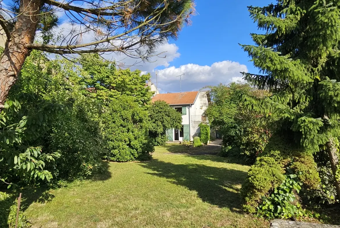 Belle maison familiale à Brillon-en-Barrois avec terrasse et grand terrain 