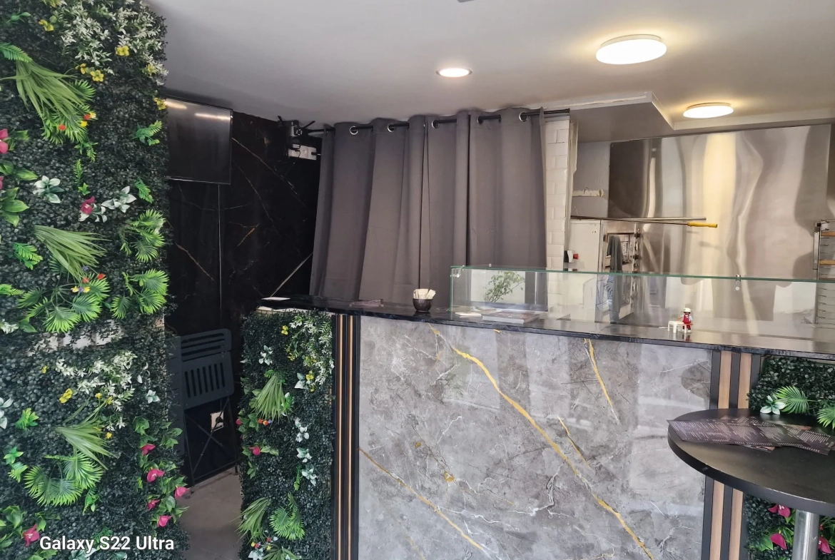 Fonds de commerce de 90 m² à Hettange-Grande avec local et appartement loués 
