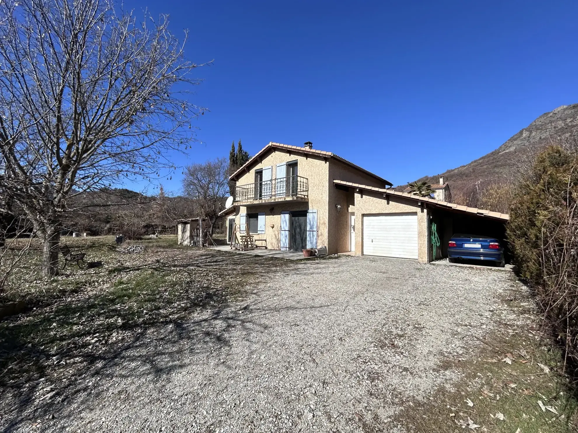Maison familiale avec appartement indépendant à Ytrac proche Aurillac 