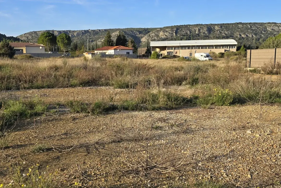 Terrain à vendre à Tautavel - 509 m2 constructible, vue dégagée, emplacement calme 