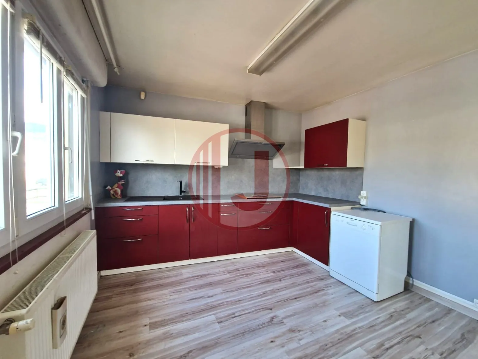 Maison spacieuse de 150 m² à Giromagny avec terrasse et potentiel locatif 