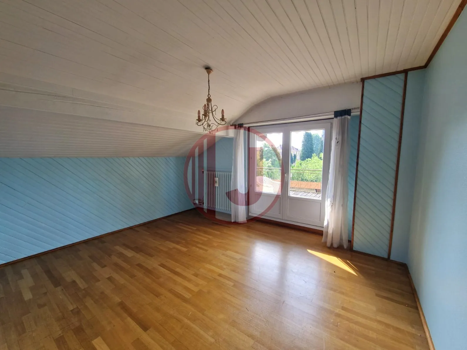 Maison spacieuse de 150 m² à Giromagny avec terrasse et potentiel locatif 