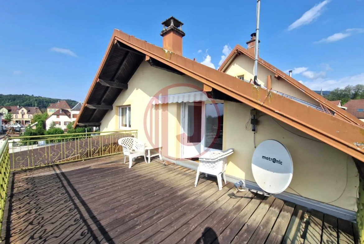 Maison spacieuse de 150 m² à Giromagny avec terrasse et potentiel locatif 