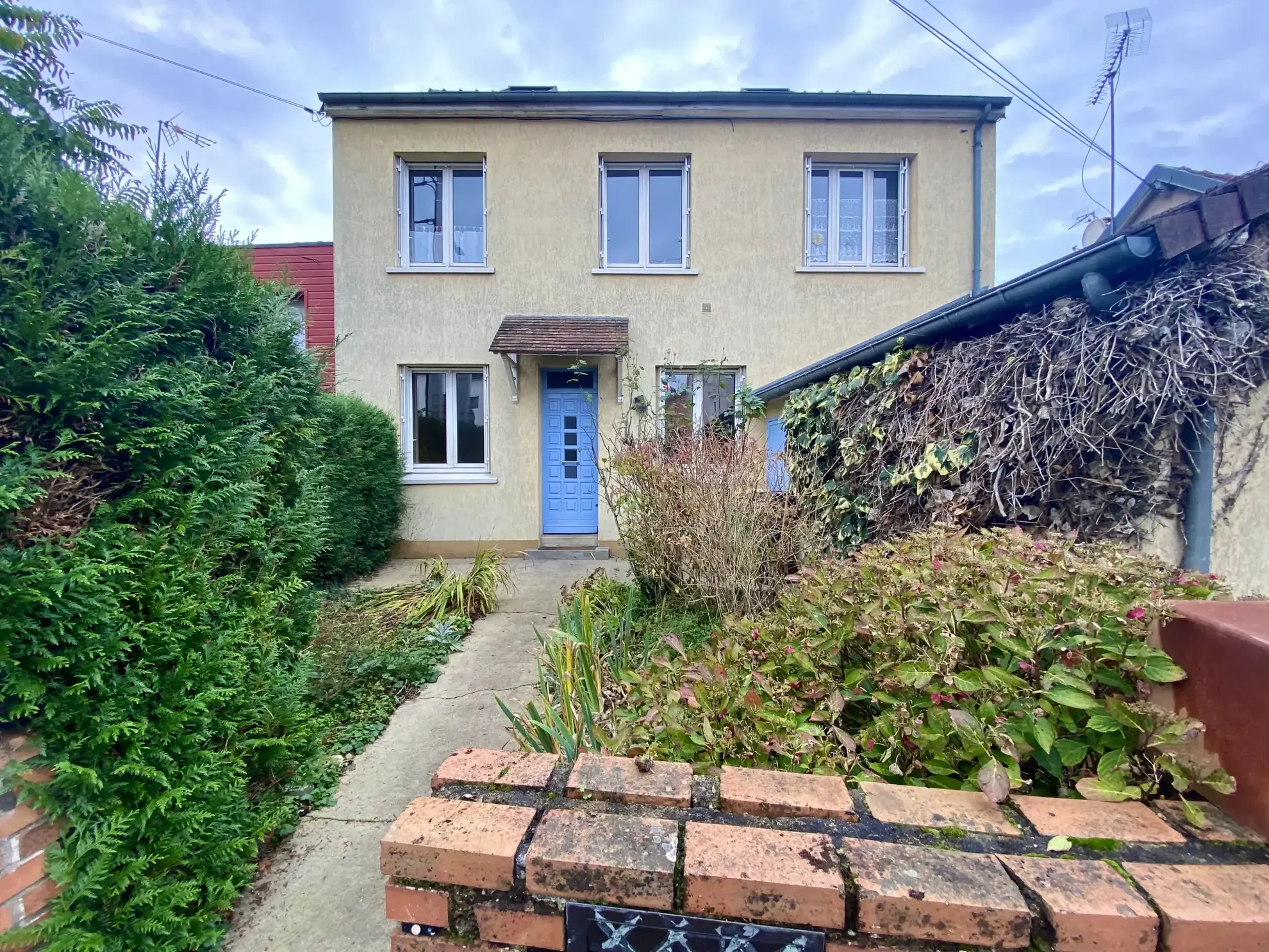 Maison de ville avec grand terrain et vue sur la Sarthe au Mans 