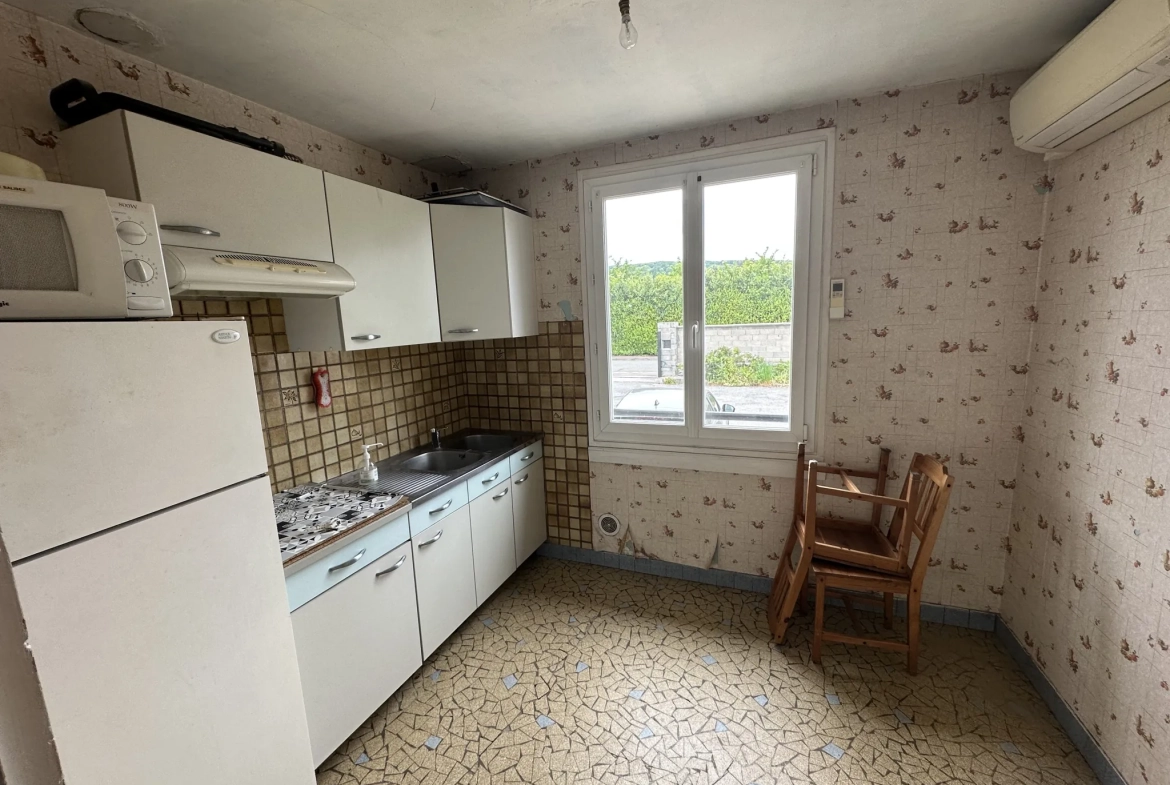 Maison à vendre à Gasny (27) avec grand terrain et potentiel d'agrandissement 