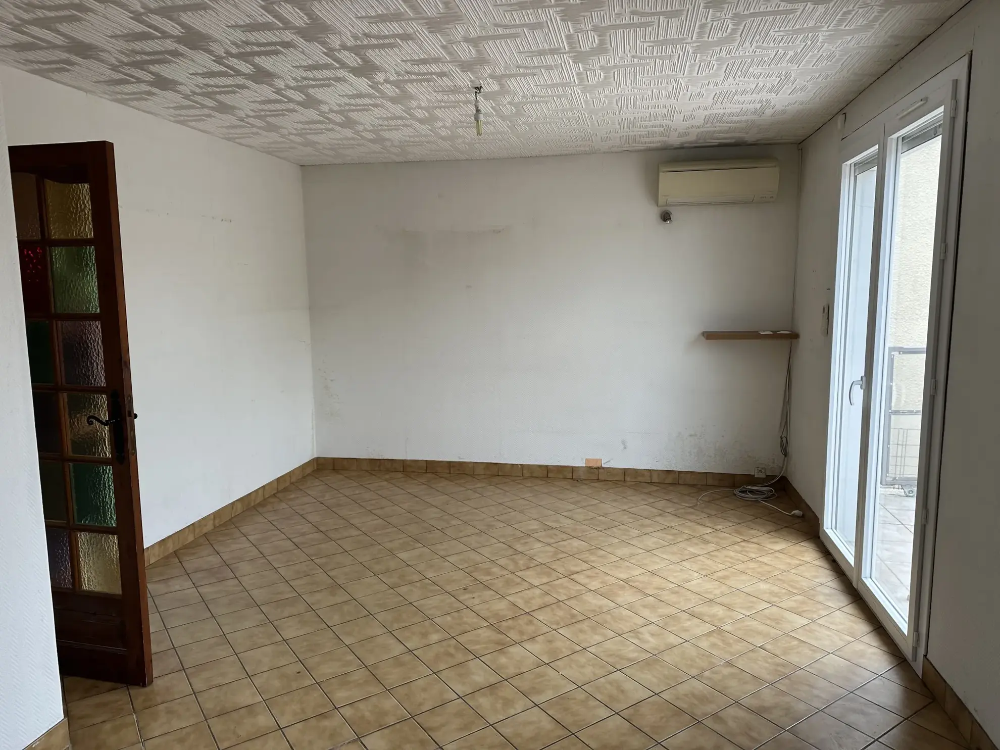Maison à vendre à Gasny (27) avec grand terrain et potentiel d'agrandissement 