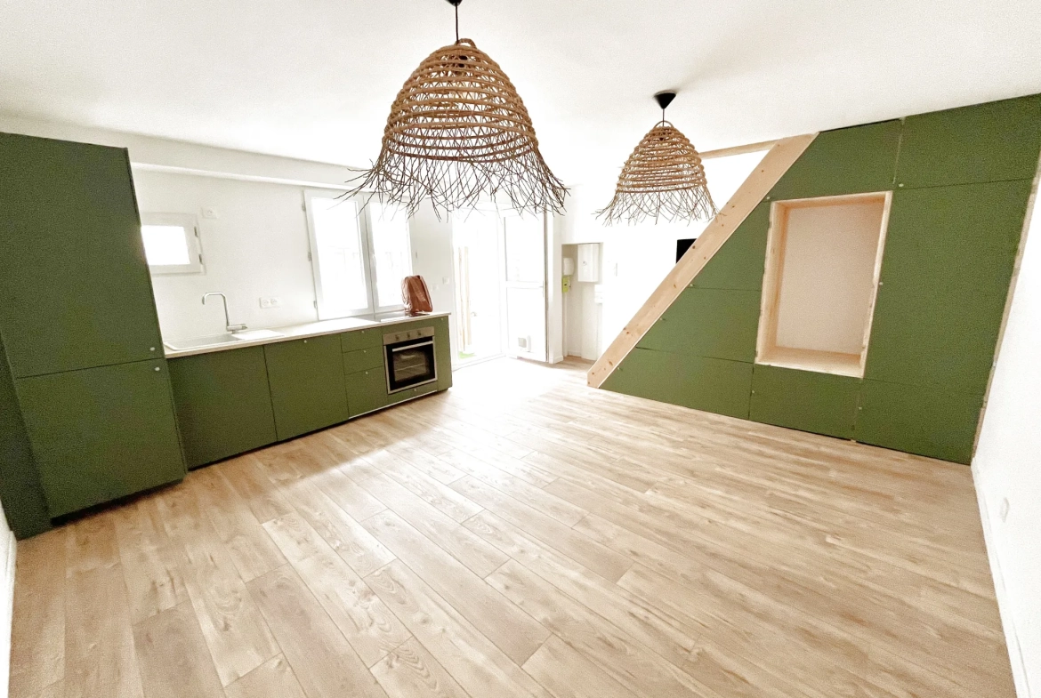 Appartement T3 duplex rénové avec cour à Nîmes, idéal primo-accédants ou investisseur 
