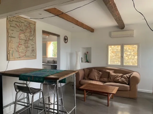 Charmante maison de village à Cardet avec terrasse de 25 m²