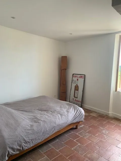 Charmante maison de village à Cardet avec terrasse de 25 m² 
