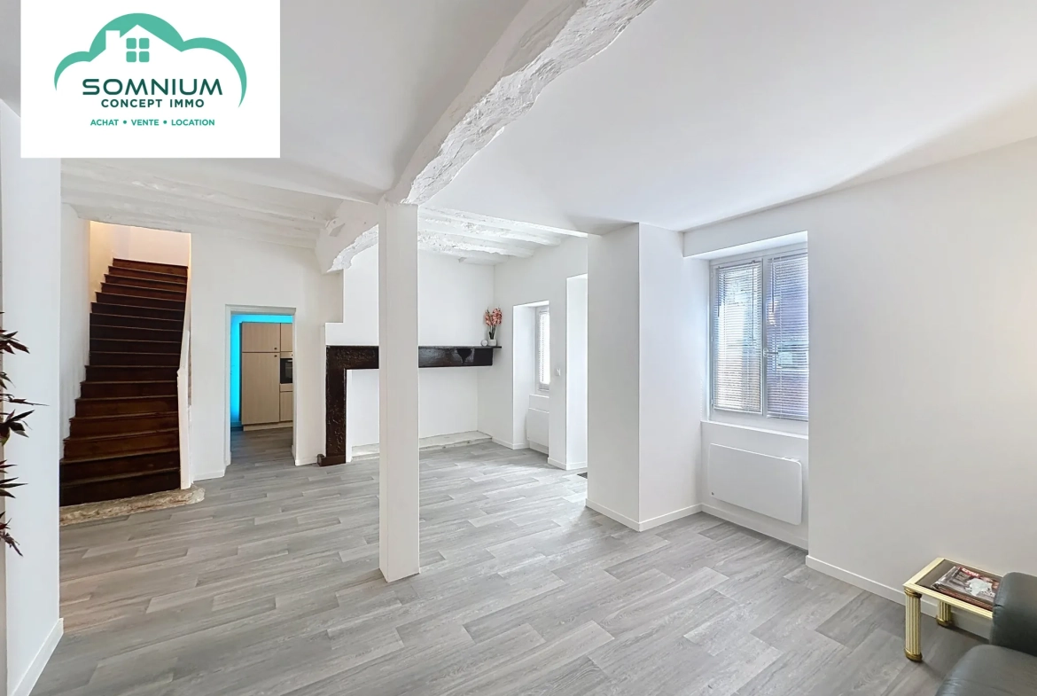 Maison rénovée de 80 m² à Castelnau d'Arbieu - Vente interactive 