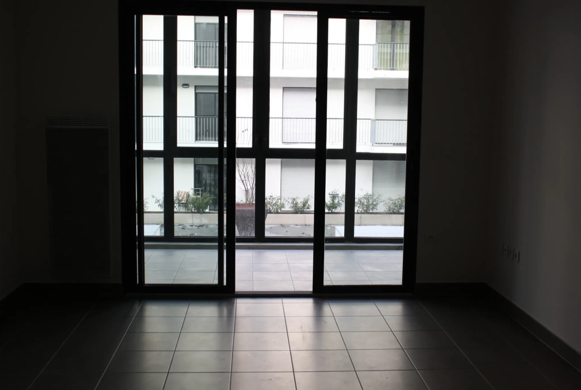 Appartement 2 pièces lumineux avec parking à Bordeaux - Disponible fin décembre 