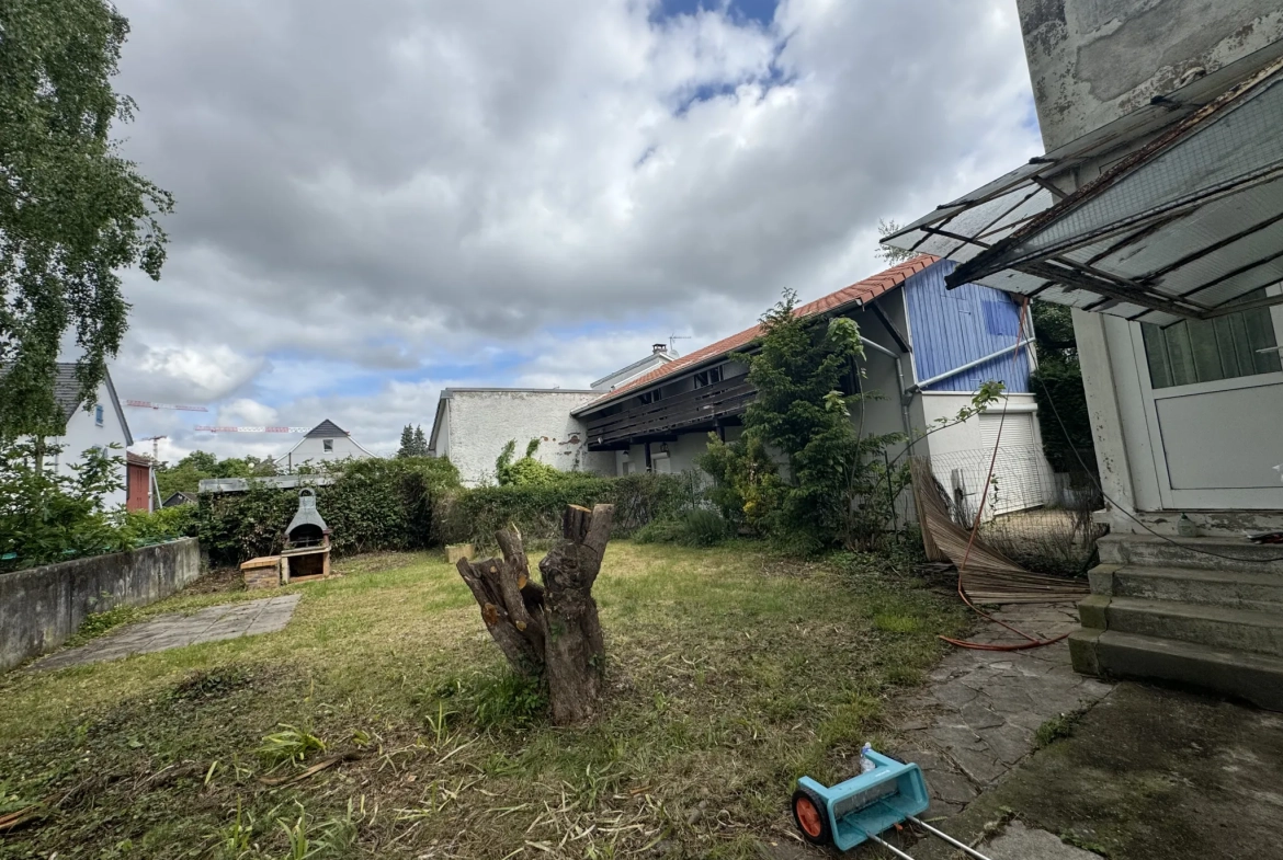 Appartement duplex à rénover à St Louis, 76 m², idéal projet personnalisé 
