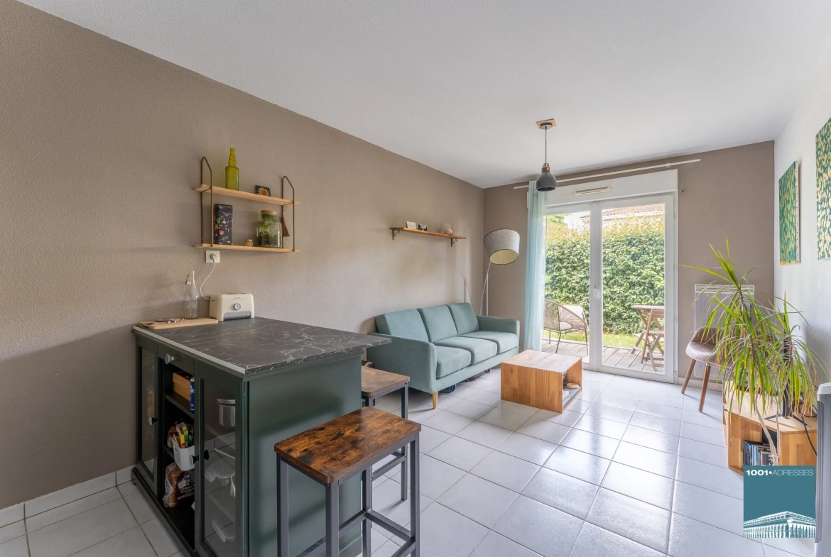 Appartement T2 à Mérignac avec terrasse et stationnement privé – Excellent état 