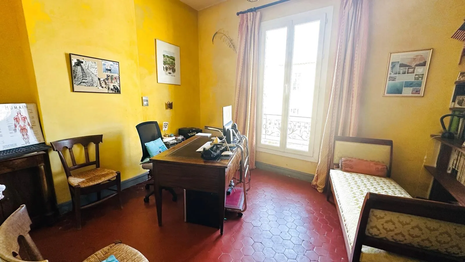 Appartement T5 de 103 m² à Avignon dans le Quartier des Teinturiers 