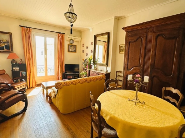Appartement T5 de 103 m² à Avignon dans le Quartier des Teinturiers