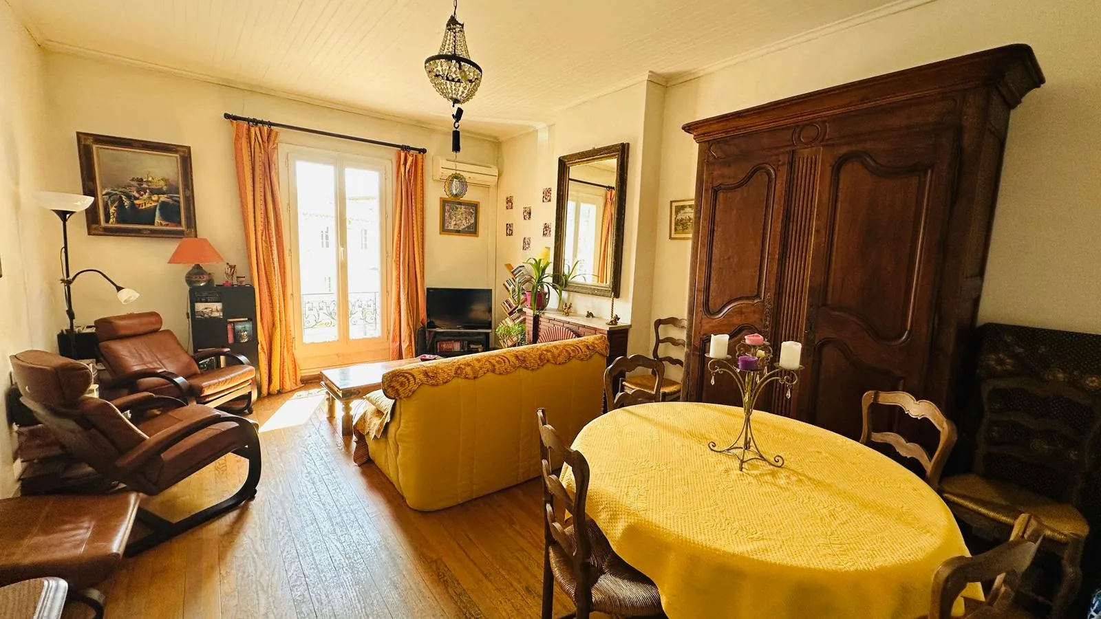 Appartement T5 de 103 m² à Avignon dans le Quartier des Teinturiers 
