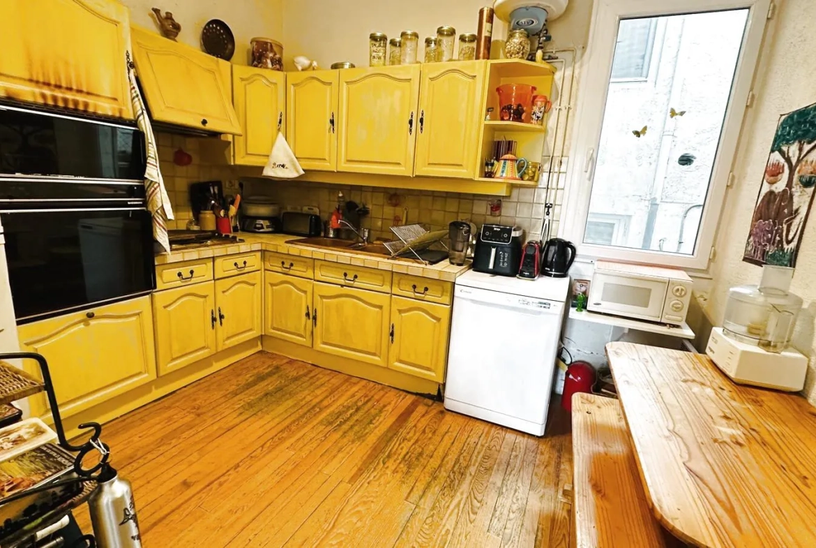 Appartement T5 de 103 m² à Avignon dans le Quartier des Teinturiers 