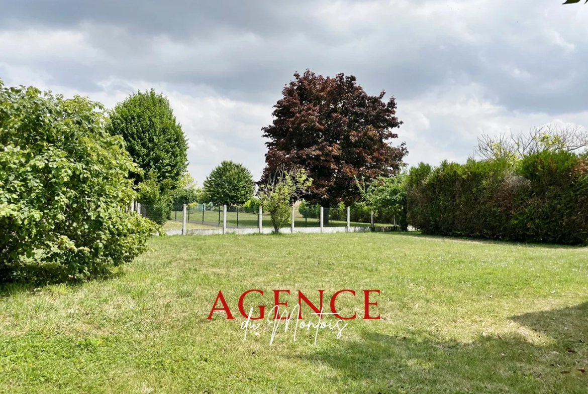 Maison à Bray-sur-Seine avec jardin clos, 2 chambres, à rénover, proche commodités 