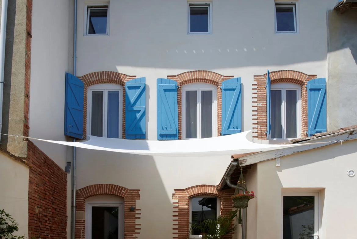 Magnifique maison de village avec jardin proche Toulouse 