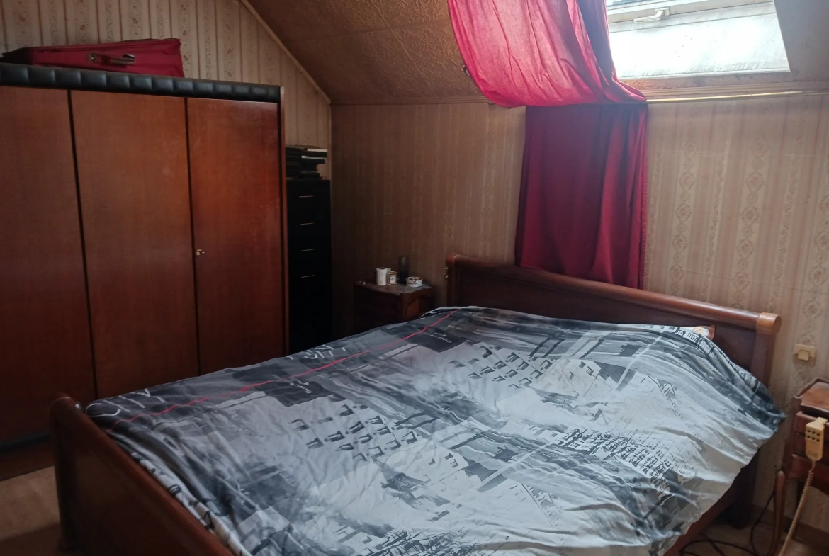 Maison avec local commercial à Fayl-Billot - Opportunité d’investissement 