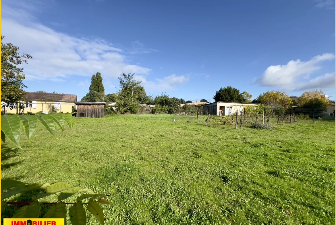 Terrain à bâtir viabilisé de 1031 m² à Podensac, proche centre 