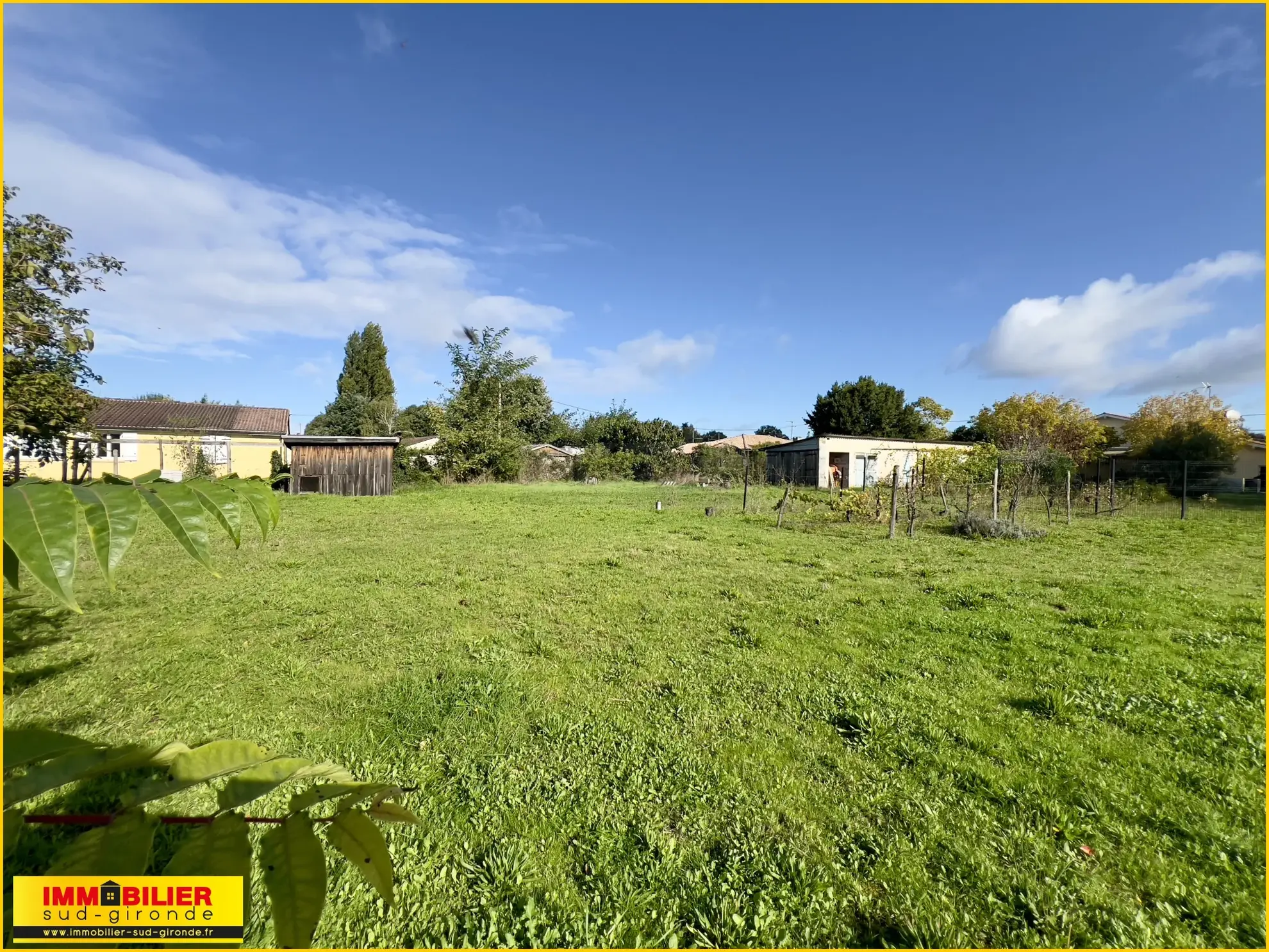 Terrain à bâtir viabilisé de 1031 m² à Podensac, proche centre 