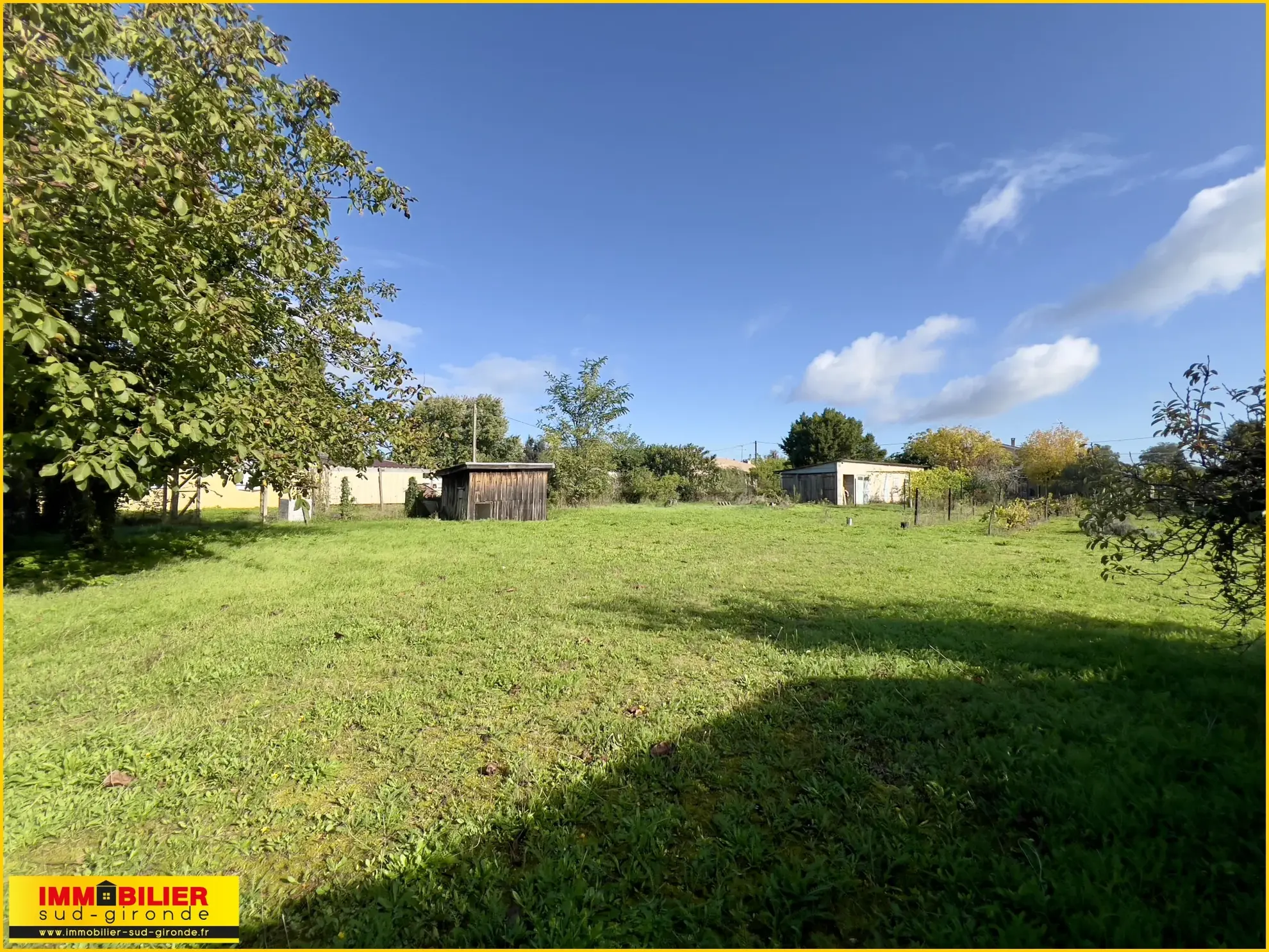 Terrain à bâtir viabilisé de 1031 m² à Podensac, proche centre 