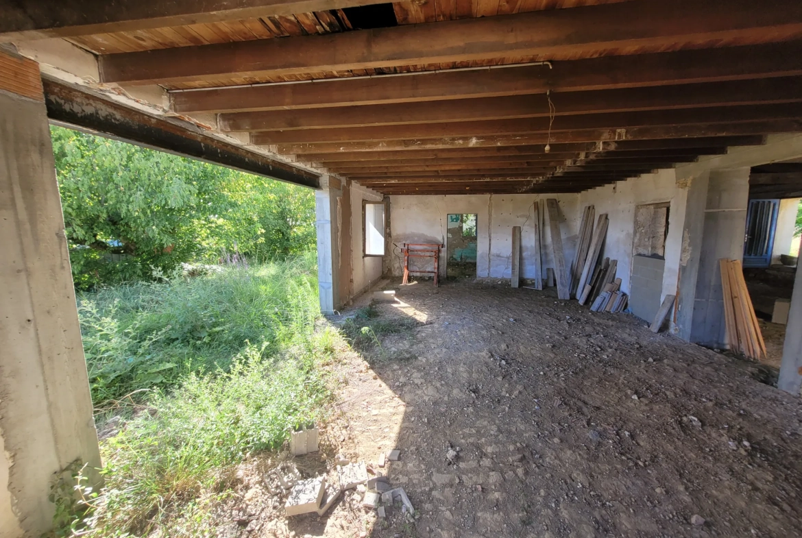 Belle maison en pierre avec vue panoramique à Marmande - À rénover 