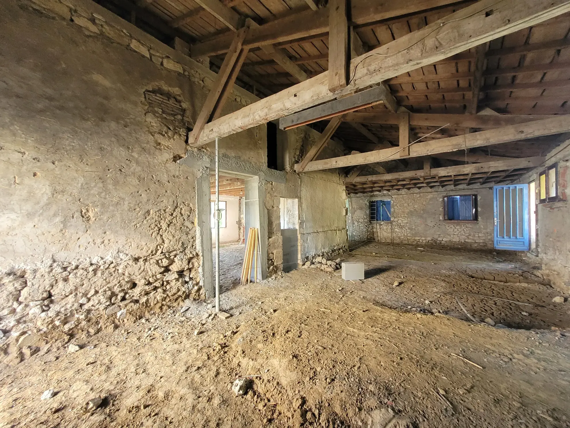 Belle maison en pierre avec vue panoramique à Marmande - À rénover 