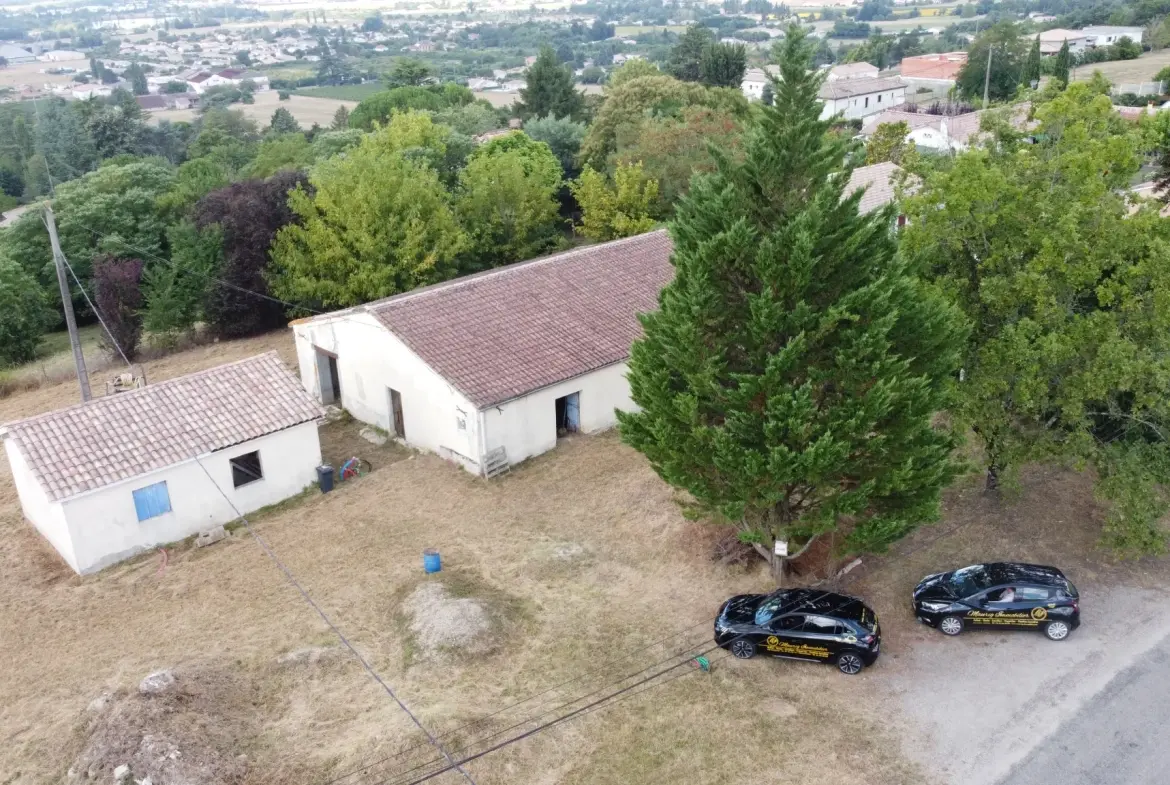 Belle maison en pierre avec vue panoramique à Marmande - À rénover 