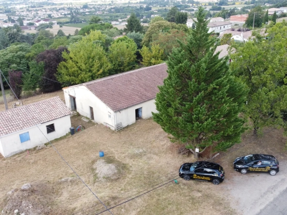 Belle maison en pierre avec vue panoramique à Marmande - À rénover