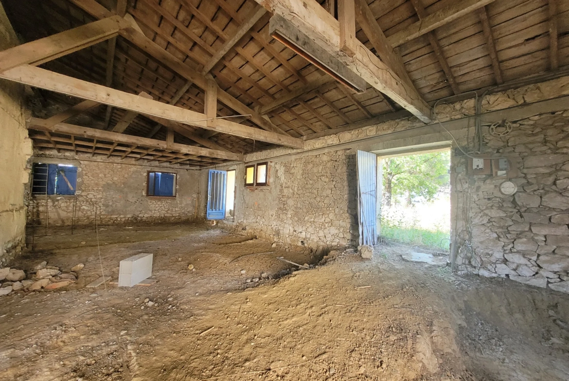 Belle maison en pierre avec vue panoramique à Marmande - À rénover 