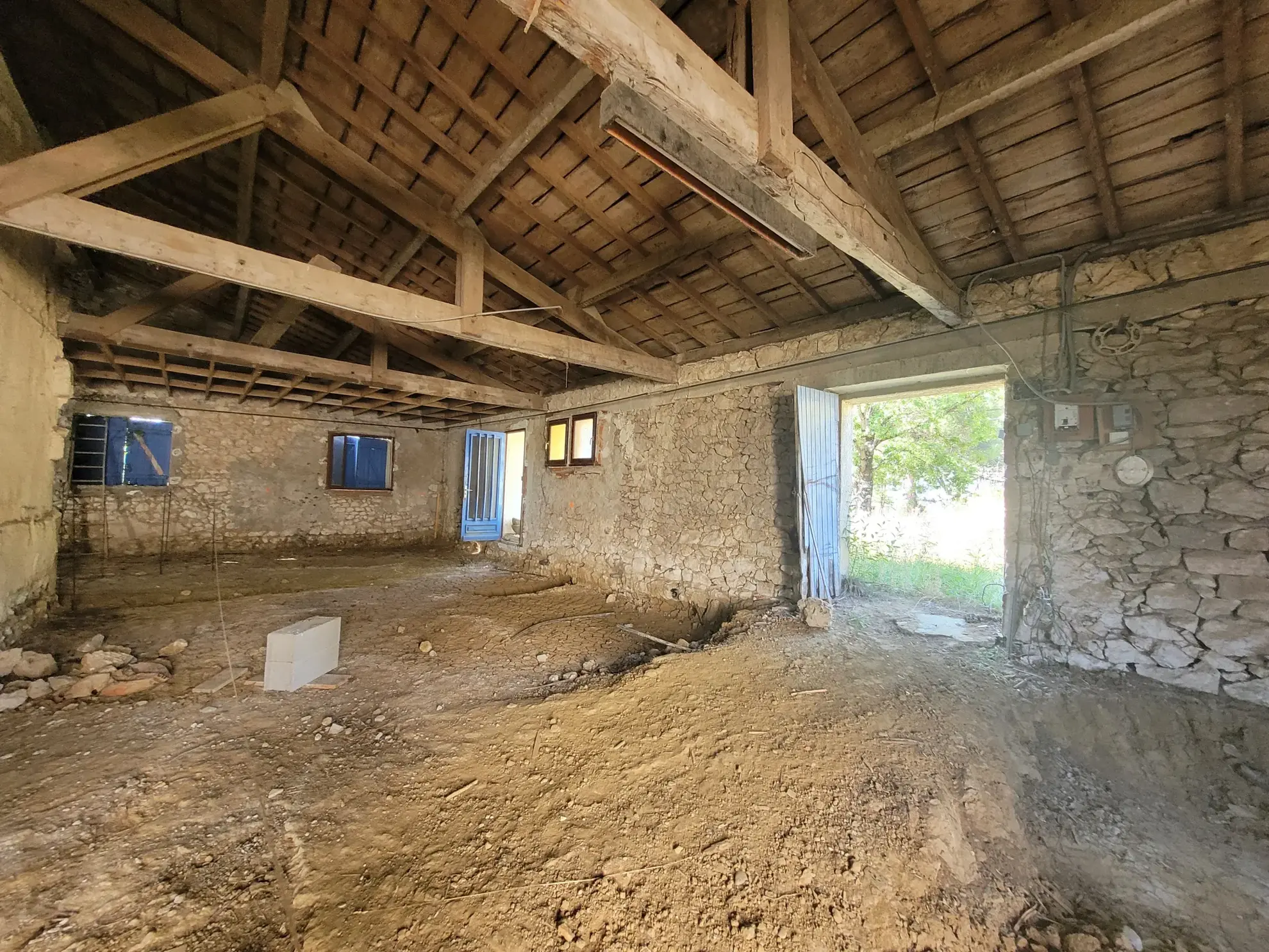 Belle maison en pierre avec vue panoramique à Marmande - À rénover 