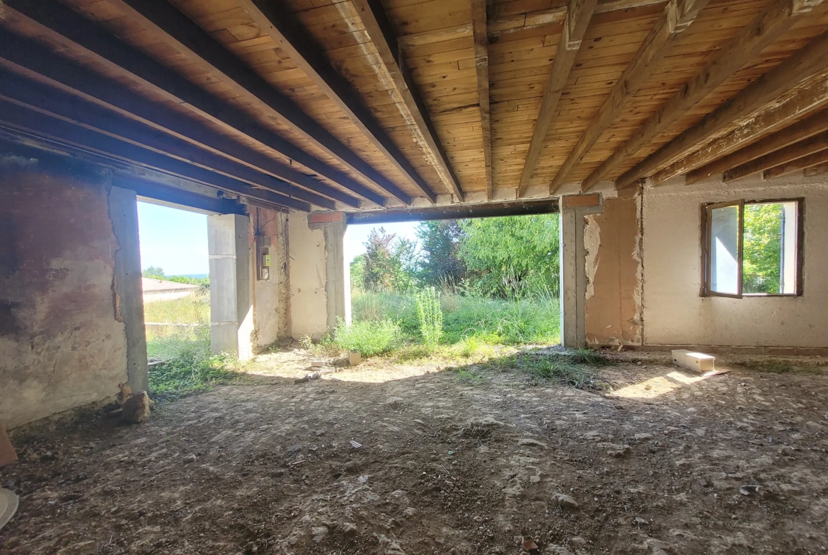 Belle maison en pierre avec vue panoramique à Marmande - À rénover 